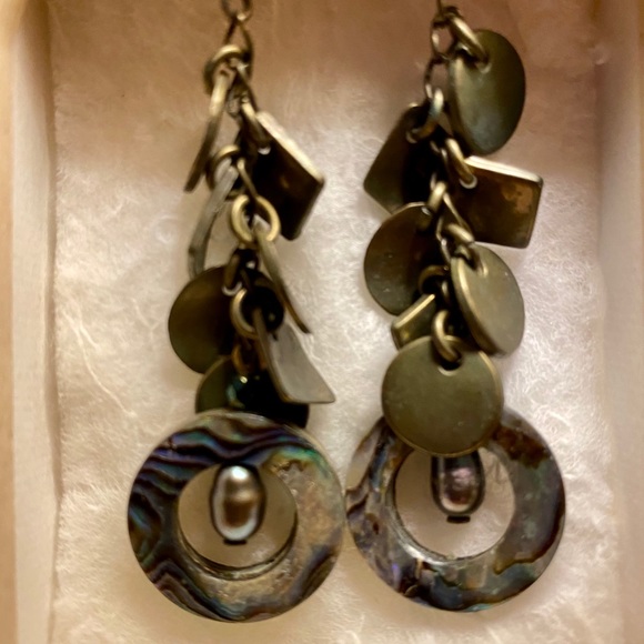 Dangle earrings - Picture 2 of 3